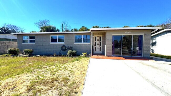 Photo - 1022 Lewis Dr