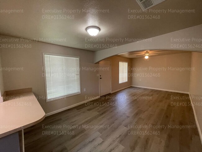 Photo - 709 Francis St Unit FRONT