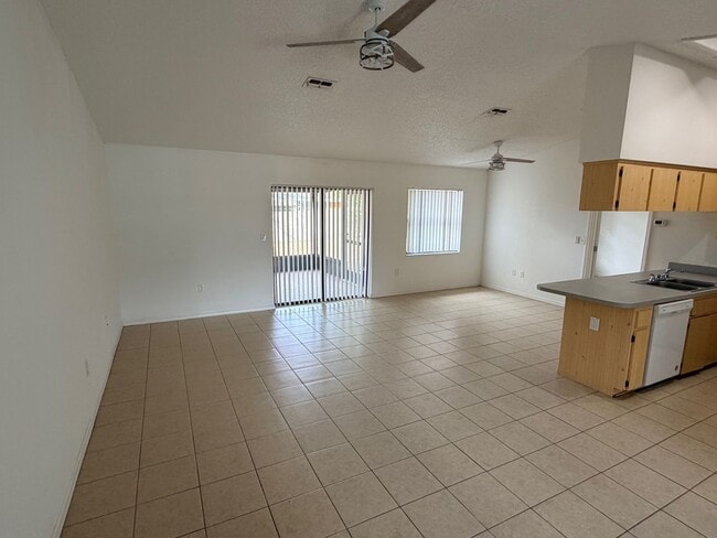 Photo - READY TO MOVE INTO 3/2/2 WITH IDEAL LOCATION!!!!