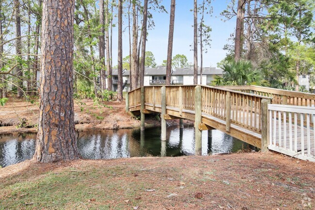 Building Photo - Club at Charter Pointe Rental