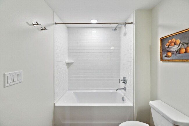 Photo - West 6th Apartments