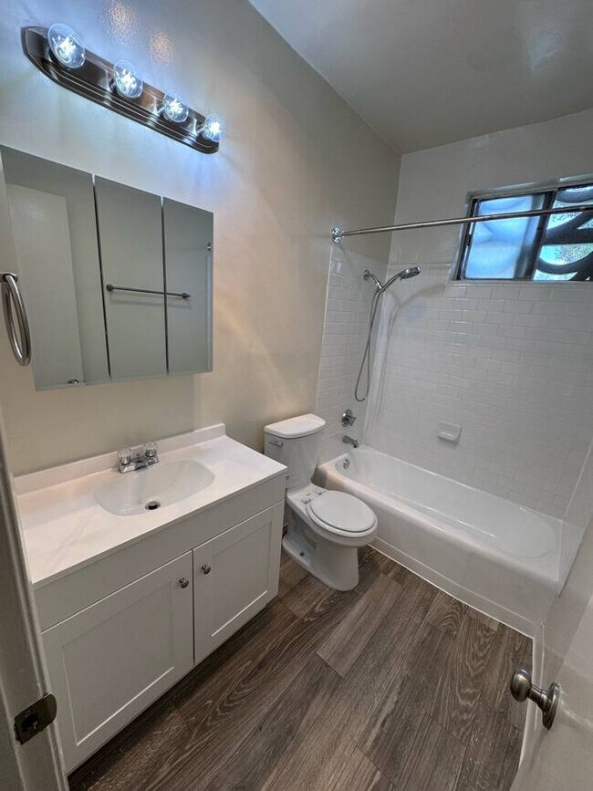 Photo - Collinswood Apartments