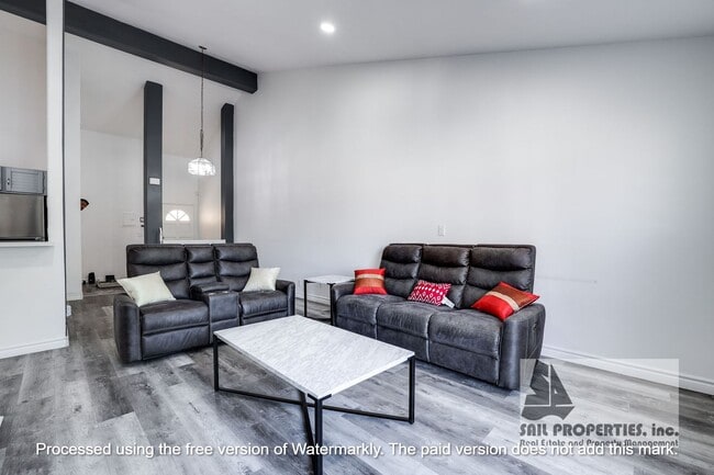 Photo - Stylish 3-Bedroom Condo in Gated Torrance ...