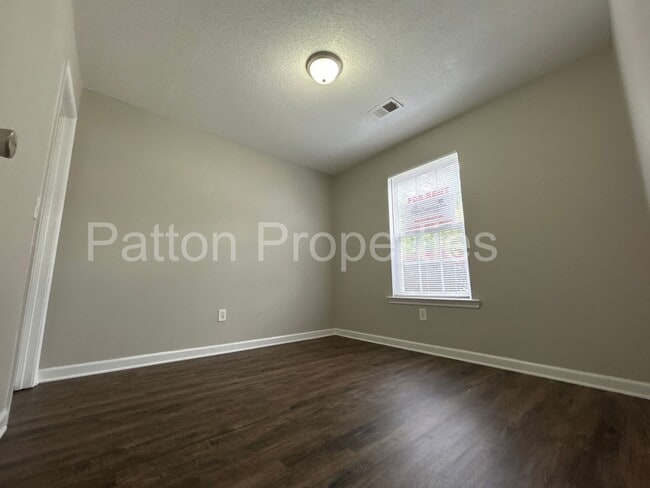 Photo - 1839 Horseshoe Dr Unit C