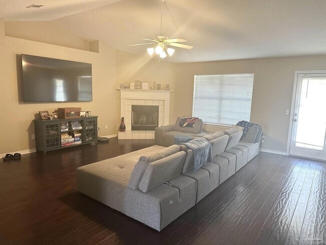 7372 Peterson Ln