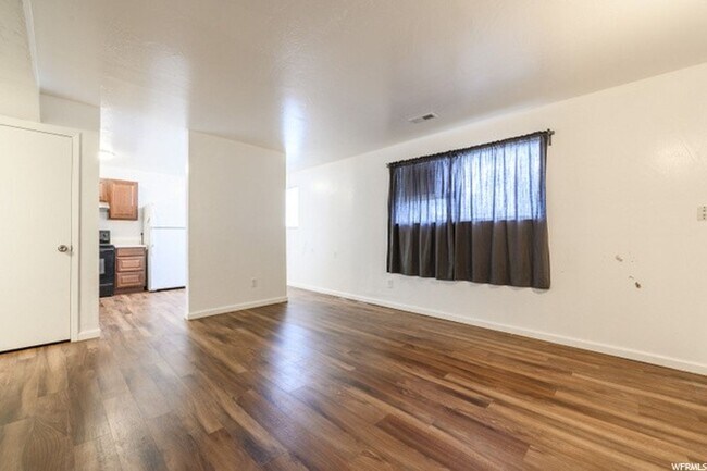 Photo - 2523 S Lakecrest Dr Unidad 02