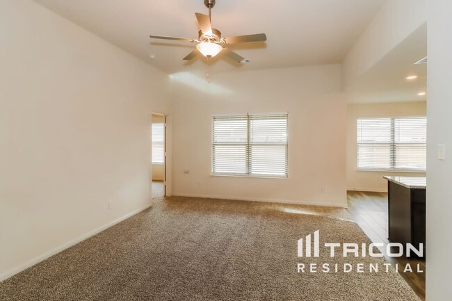 Photo - 204 Micah Ln