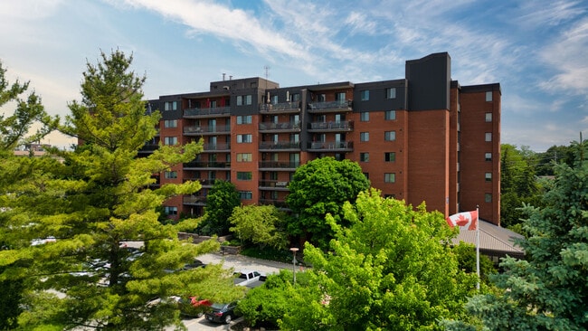 Photo - Georgian Towers