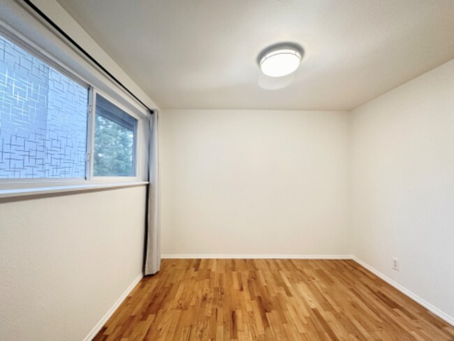 Photo - 5101 Ravenna Ave NE Unit 5