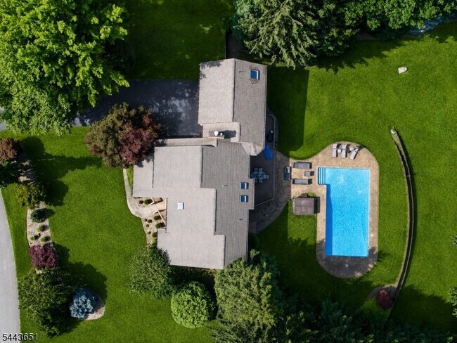 Photo - 88 Van Blarcom Ln