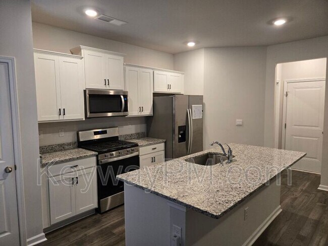 Photo - 930 Quaint Parish Cir