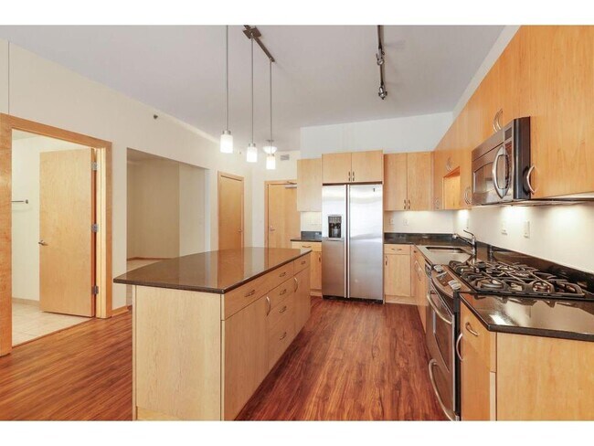 Photo - 401 N 2nd St Unit 305