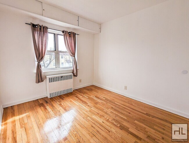 Photo - 110 STREET Unit 2