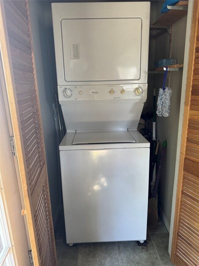 Photo - 3934 Fernwood Dr