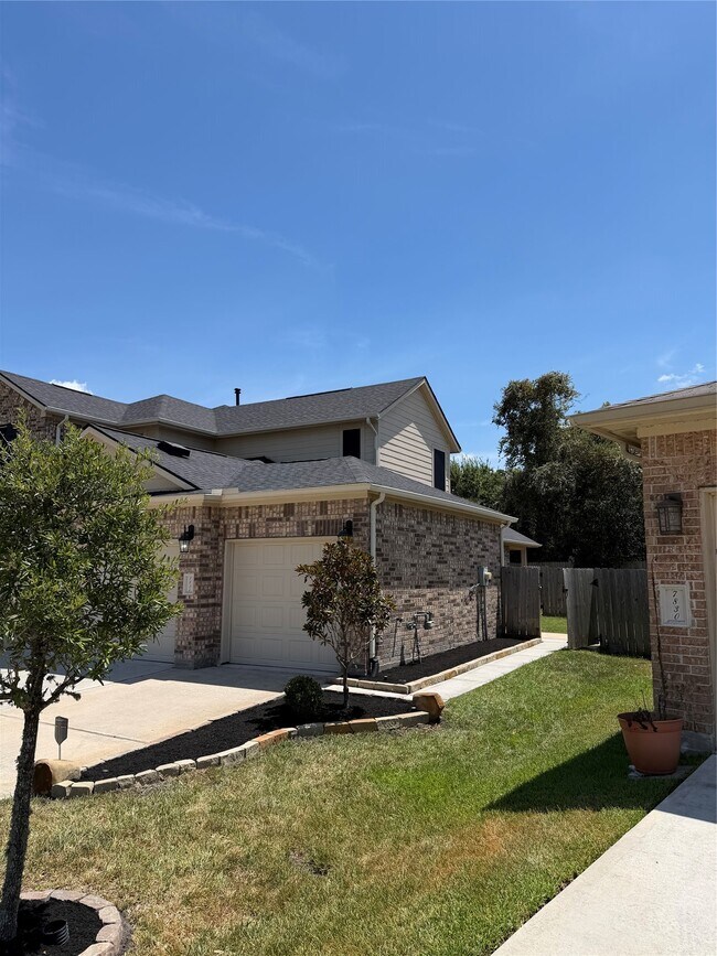 Photo - 7834 London Tower Ln