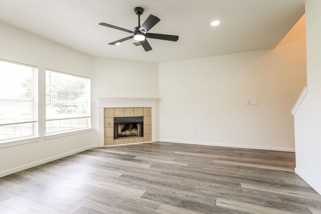 Photo - Beautifully Designed 4-Bedroom Home with Open-Concept Living less than 7 miles from Randolph AFB