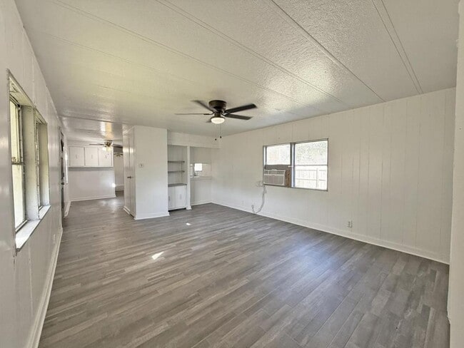 Photo - 6227 Forest Acre Cir N