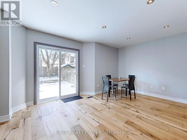 Photo - 5552 Cortina Crescent