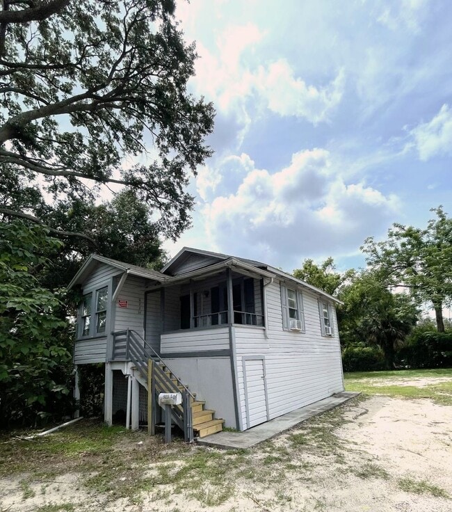 Building Photo - Orange St Unit 923.5