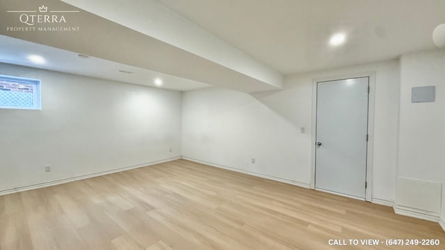 Photo - 508 Rathburn Rd