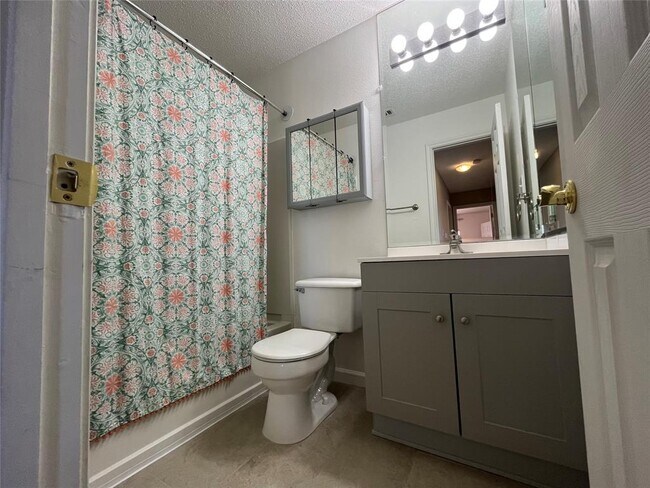 Photo - 2932 Donnell Dr