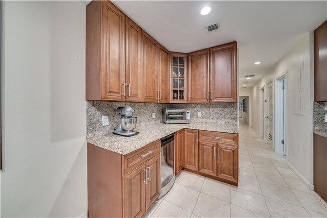 Photo - 1728 NE 16th Ave