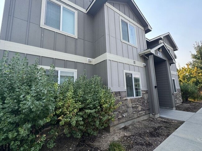 Photo - 10639 W Wasdale Dr