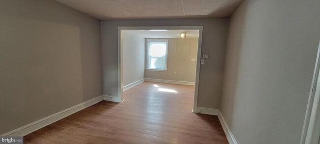 Photo - 225 Sparks St