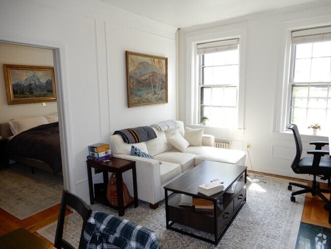 Building Photo - 87 W Cedar St Unit 3B Rental