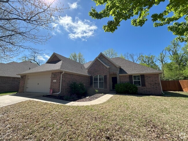 Building Photo - 3669 W Providence Dr Rental