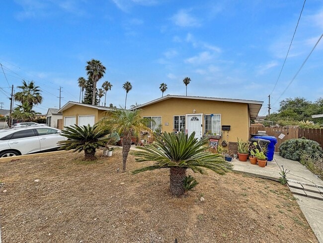 Beautiful 2BD/1BA Home in Clairemont W/ W/... - Beautiful 2BD/1BA Home in Clairemont W/ W/...