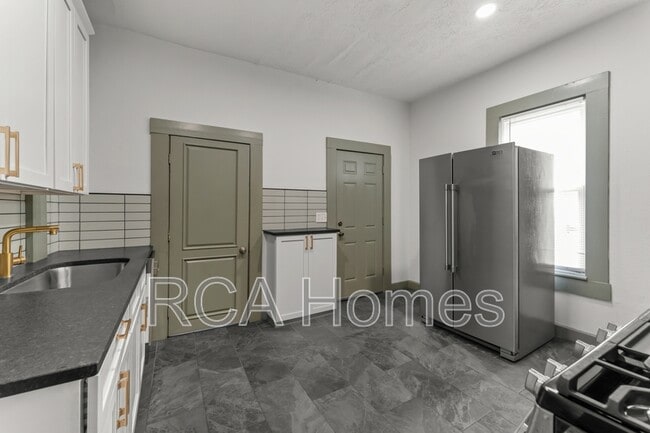 Photo - 69 N Whittier Pl