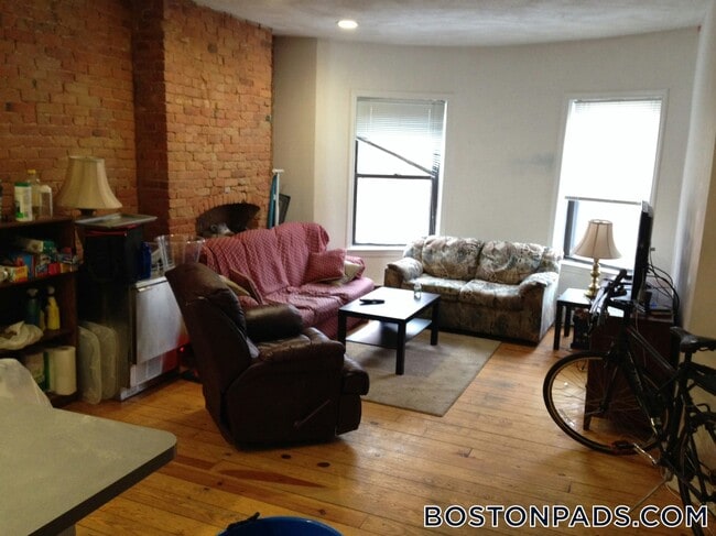 Photo - 610 Columbus Ave Unidad 4