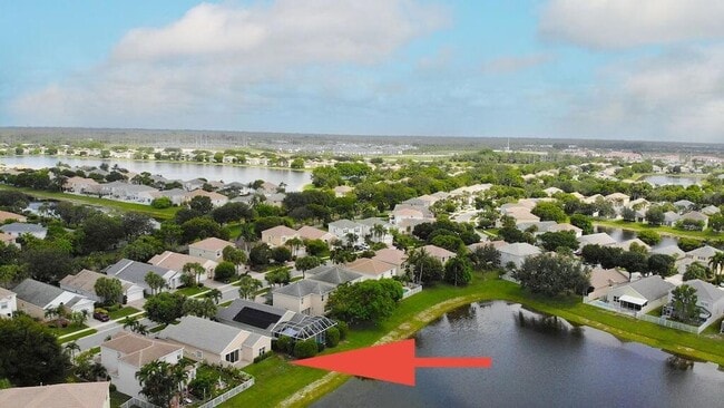 Photo - 137 Canterbury Pl