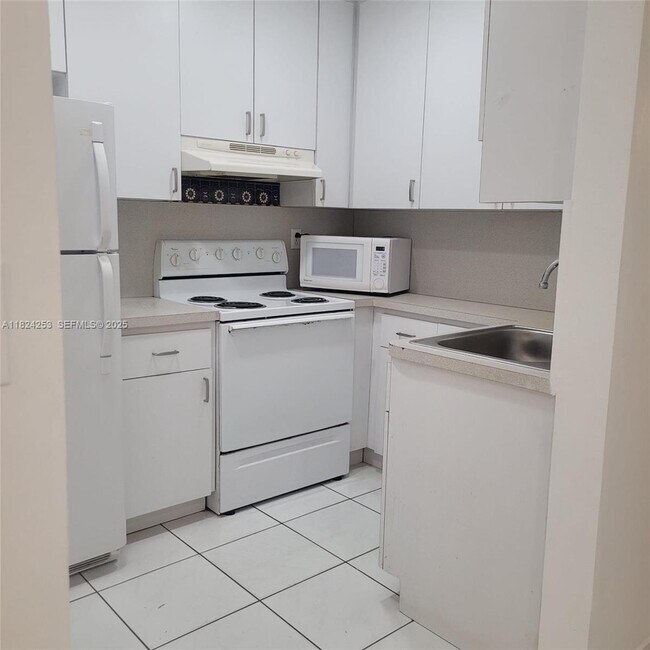 Photo - 9370 SW 24th St Unit 2