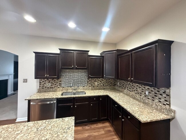 Photo - 5 bedroom, 4 bath House