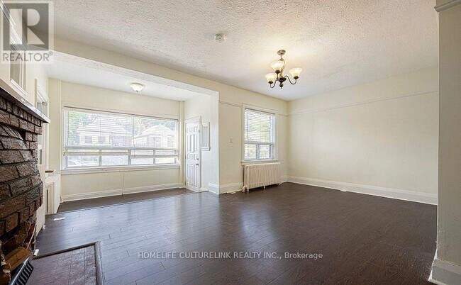 Photo - 184 Livingstone Ave