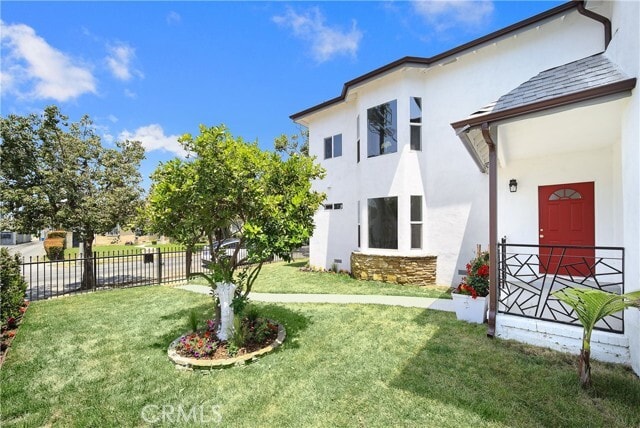 Photo - 1372 Carmona Ave