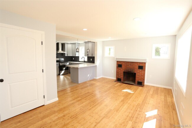 Photo - 149 Brightwood Ave