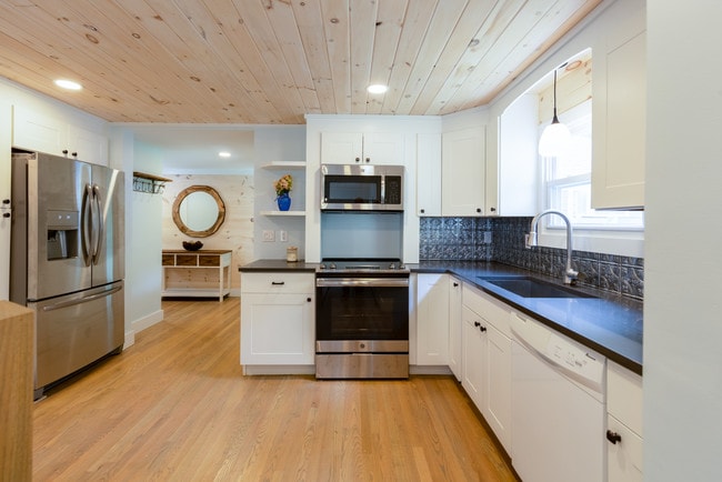 Plenty of cabinet & storage space