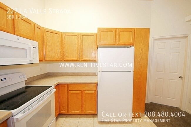 Photo - 227 La Valle Strada