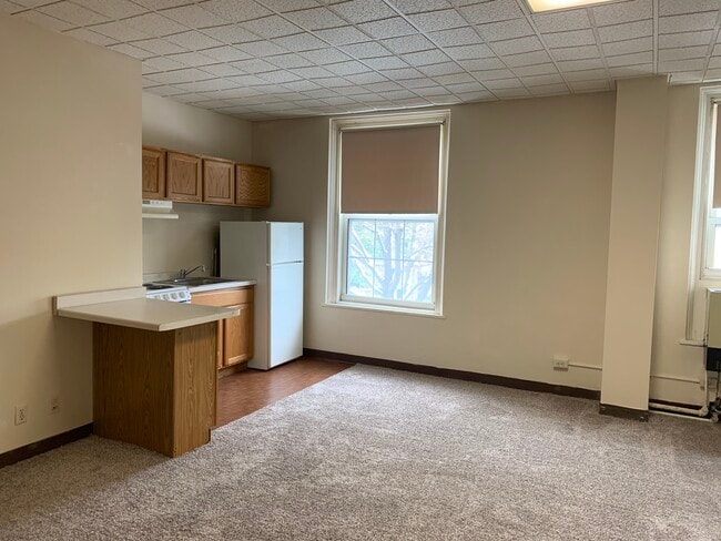 Photo - 1233 Marshall / 1222-36 Cass