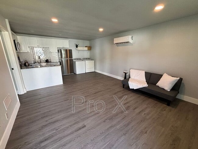 Photo - 309 Park St