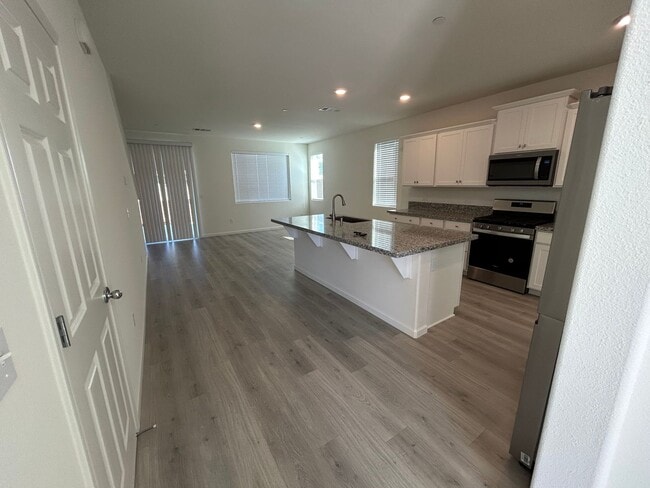 Photo - Beautiful Newer 4 Bedroom Home in Aspen-Sequoia Trails with Solar!