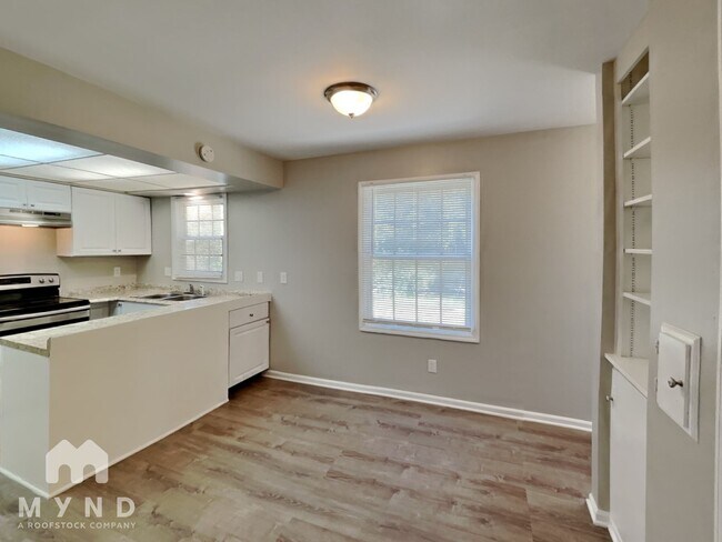 Photo - 6372 Birchview Dr S