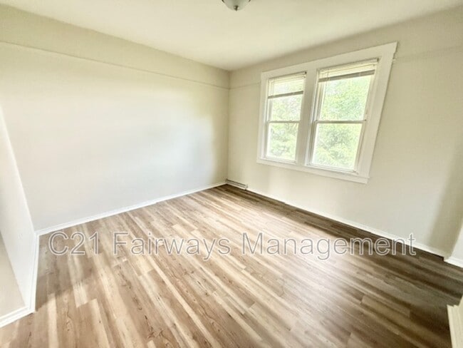 Photo - 343 Ohio Ave