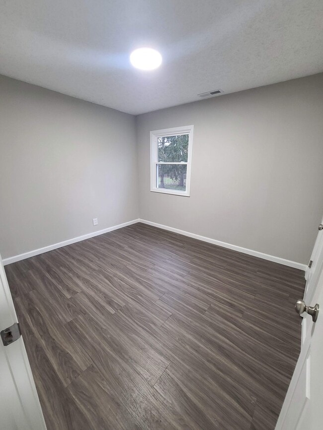 Photo - 1777 E 37th St Unidad 1777
