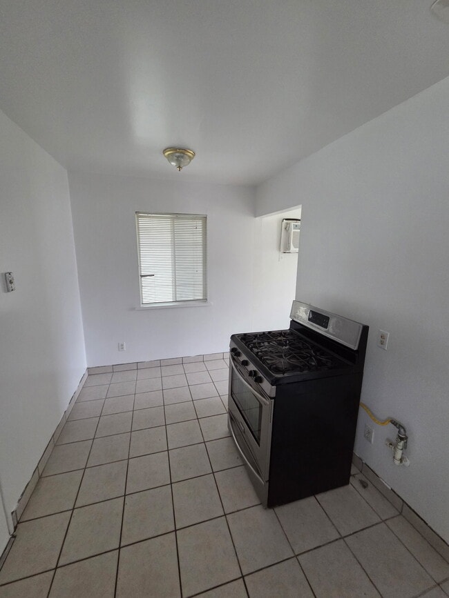 Photo - 412 Locust St