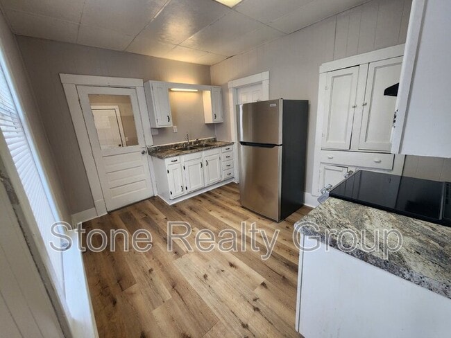 Photo - 1713 Sycamore St