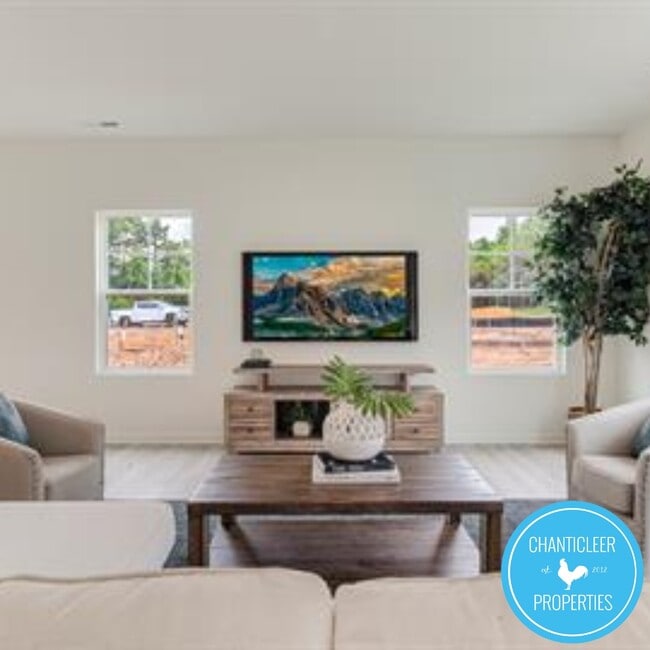 Photo - 95 Suhani Ln